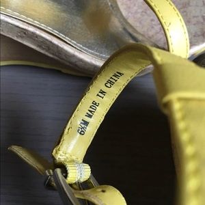 Kenneth Cole Reaction Shoes - π΄ yellow sandals π‘ Kenneth Cole Reaction Shoes - π΄ yellow sandals π‘